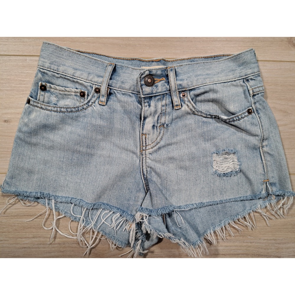 TNA Aritzia Denim Shorts Light Wash Distressed Raw Hem High Rise Size 24